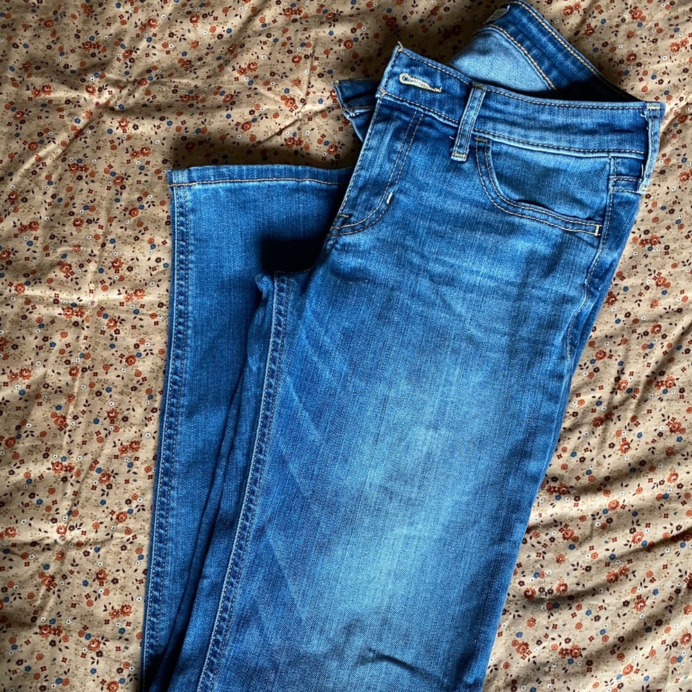 Hollister skinny jeans 5/27 gently used